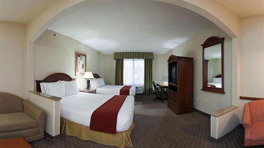 Wyndham Garden Erie Hotel Kearsarge Exterior photo