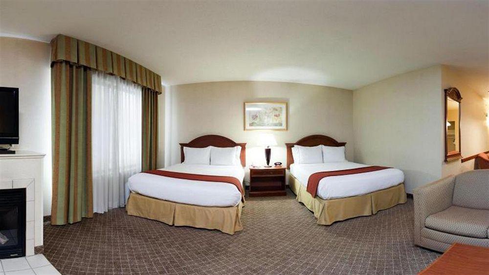 Wyndham Garden Erie Hotel Kearsarge Exterior photo