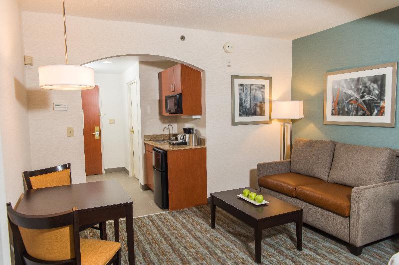 Wyndham Garden Erie Hotel Kearsarge Exterior photo